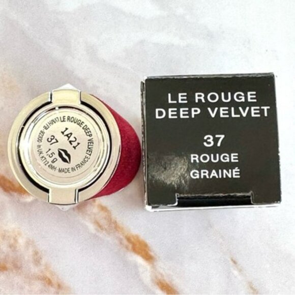 New GIVENCHY Lipstick💄mini Le Rouge Deep Velvet 37 Graine - Red Velour Case - Picture 3 of 3
